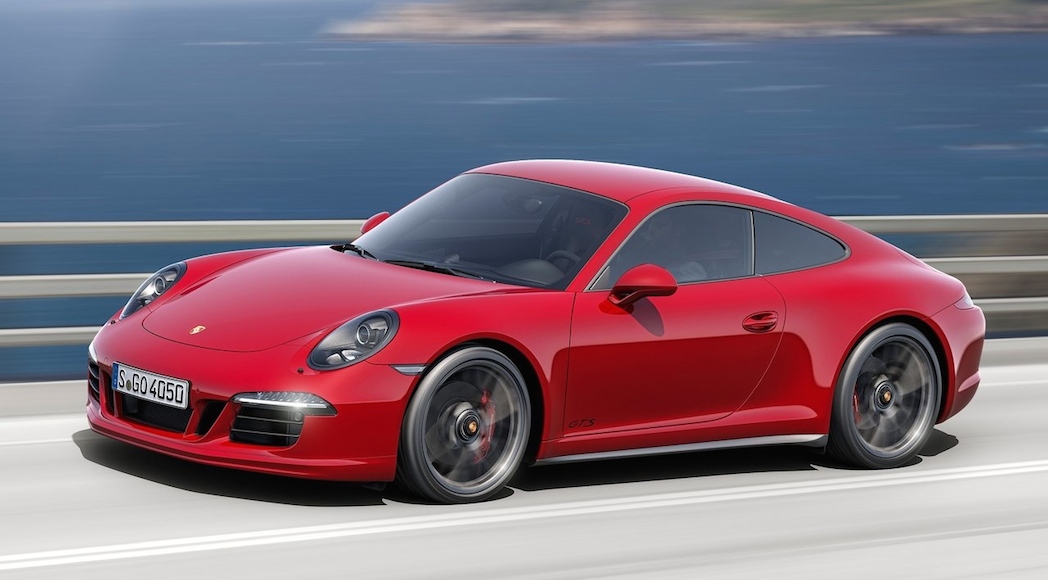 2-Porsche-911_Carrera_GTS_2015