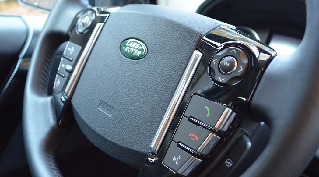 30-2014-Land Rover-LR2-HSE-Lux