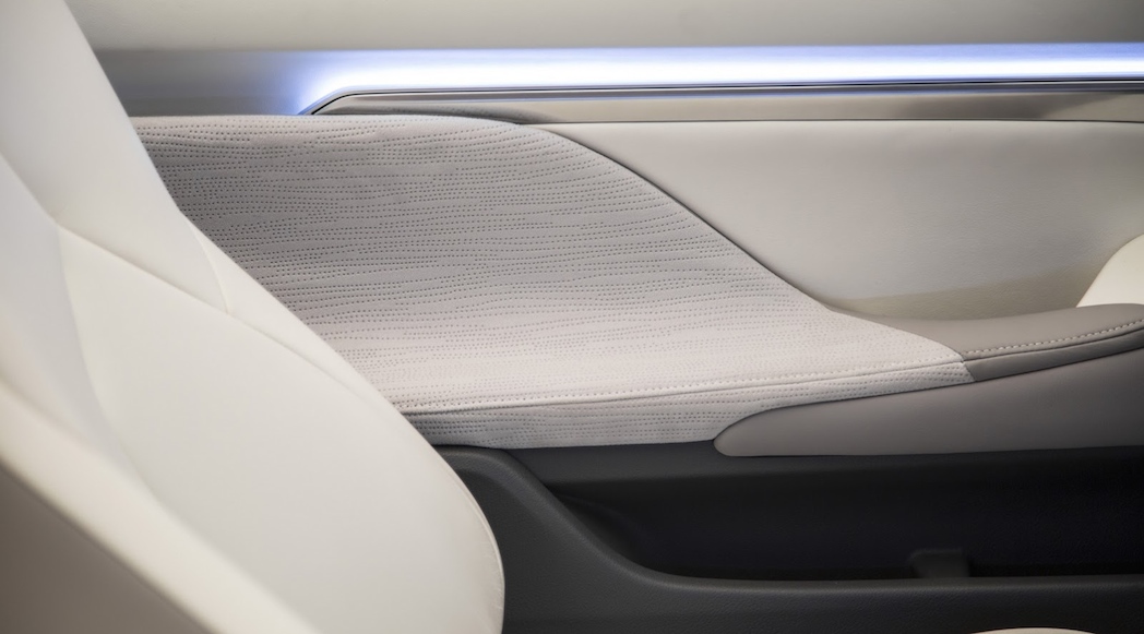 39-2014-Lexus-LF-C2-Concept