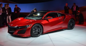 L’Acura NSX arrive enfin en version de série à Détroit