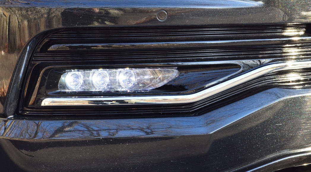 11-2015-Lincoln-Navigator