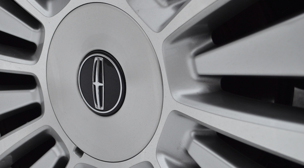 18-2015-Lincoln-Navigator