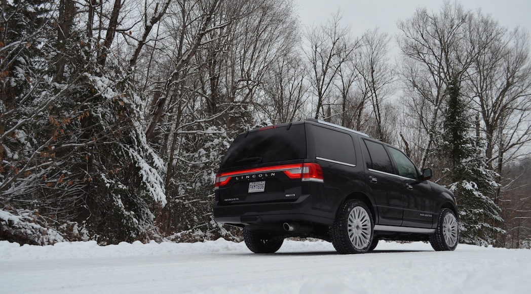 19-2015-Lincoln-Navigator