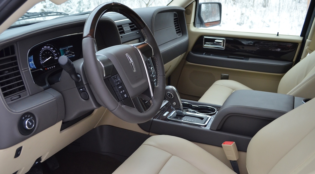 29-2015-Lincoln-Navigator