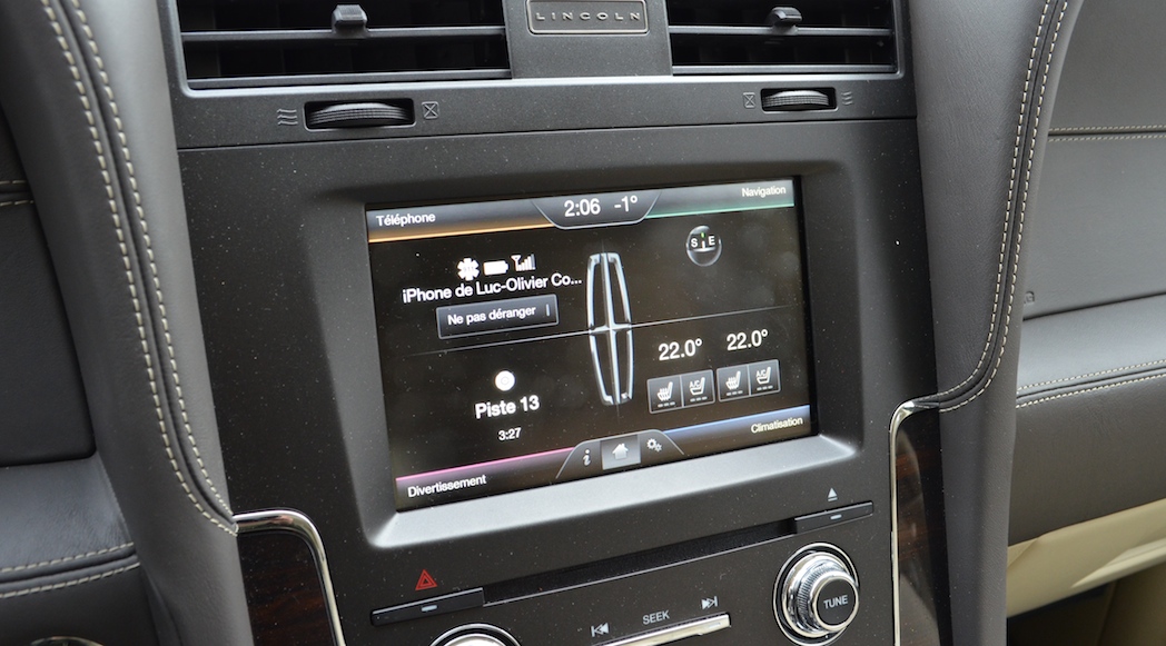 35-2015-Lincoln-Navigator