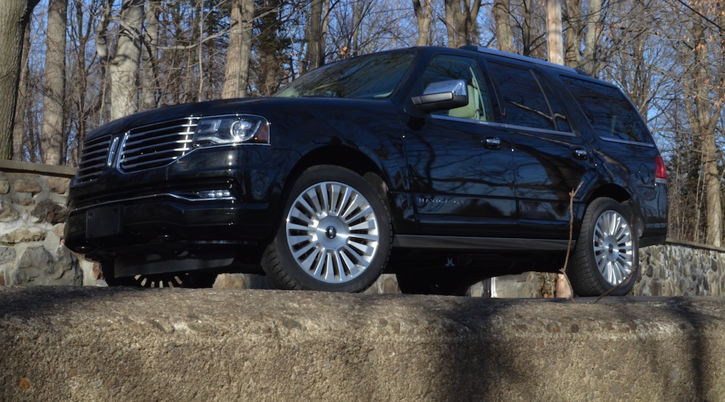 4-2015-Lincoln-Navigator