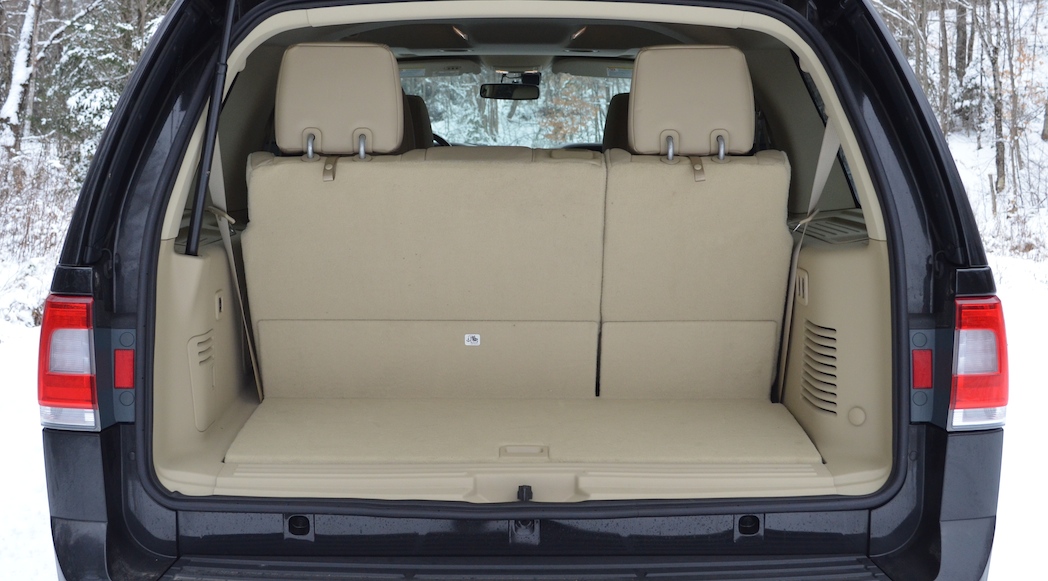 44-2015-Lincoln-Navigator