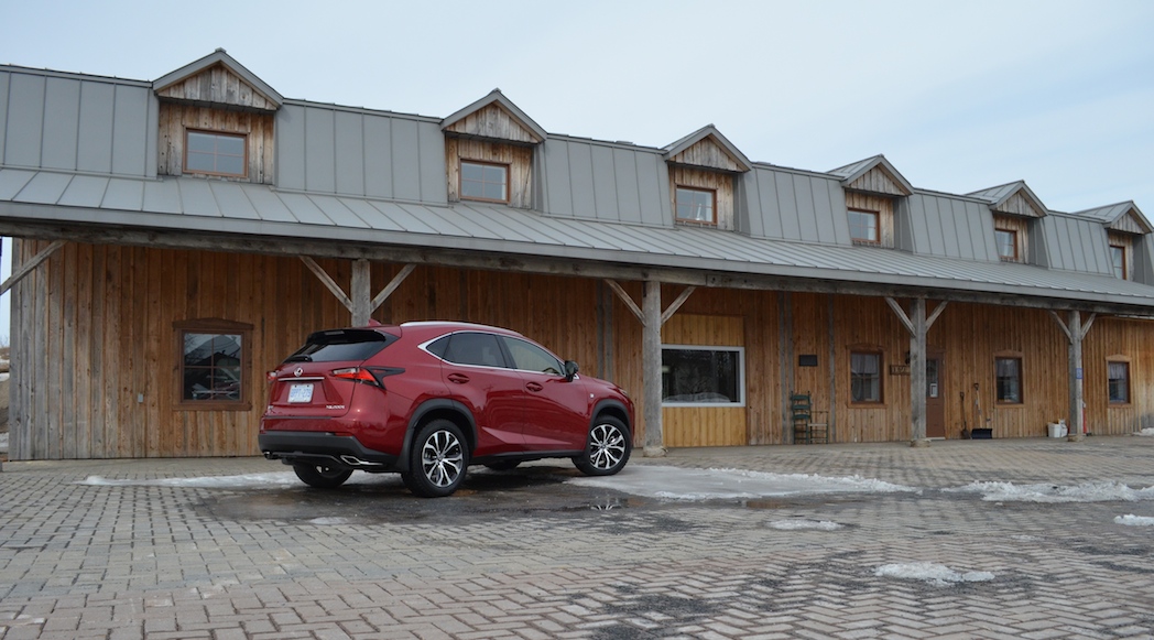 21-Lexus-NX200t-F-Sport-2015