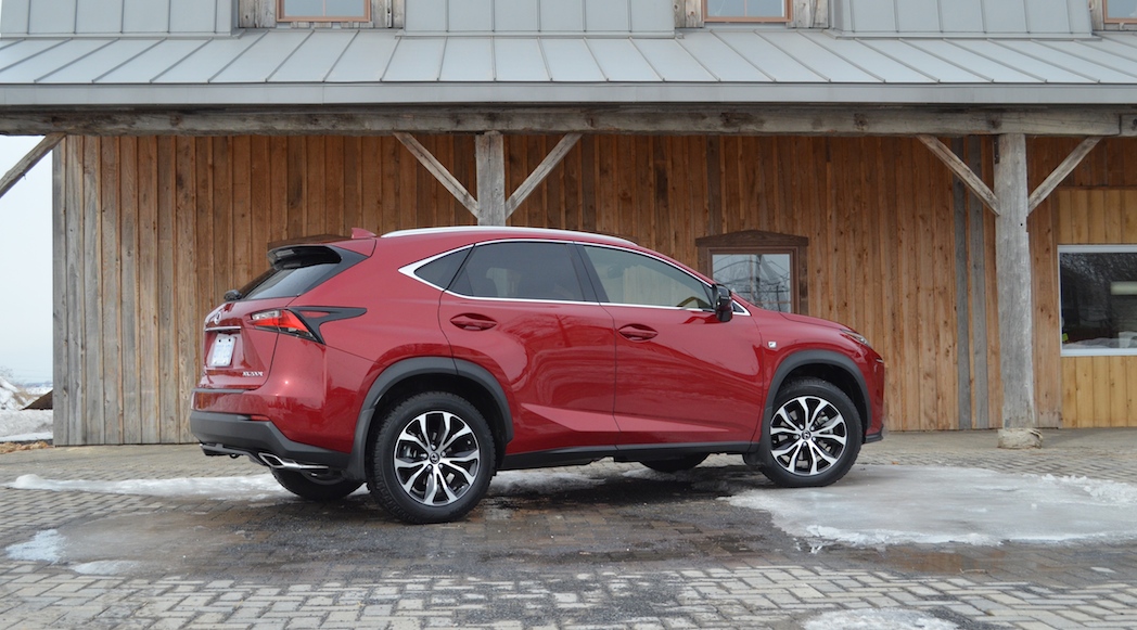 23-Lexus-NX200t-F-Sport-2015