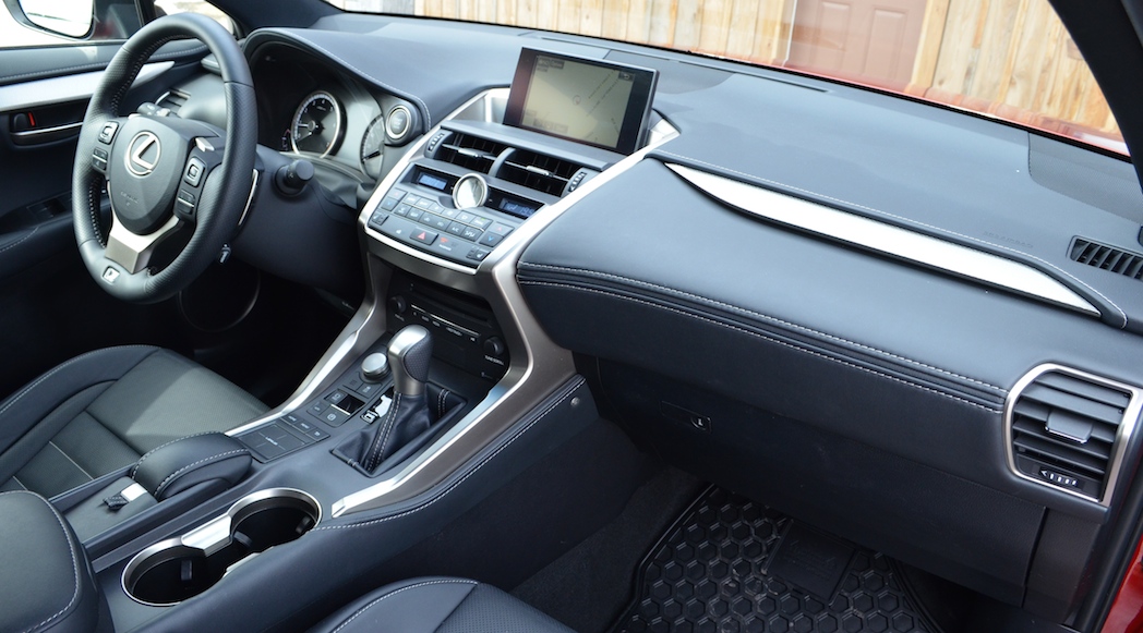 35-Lexus-NX200t-F-Sport-2015