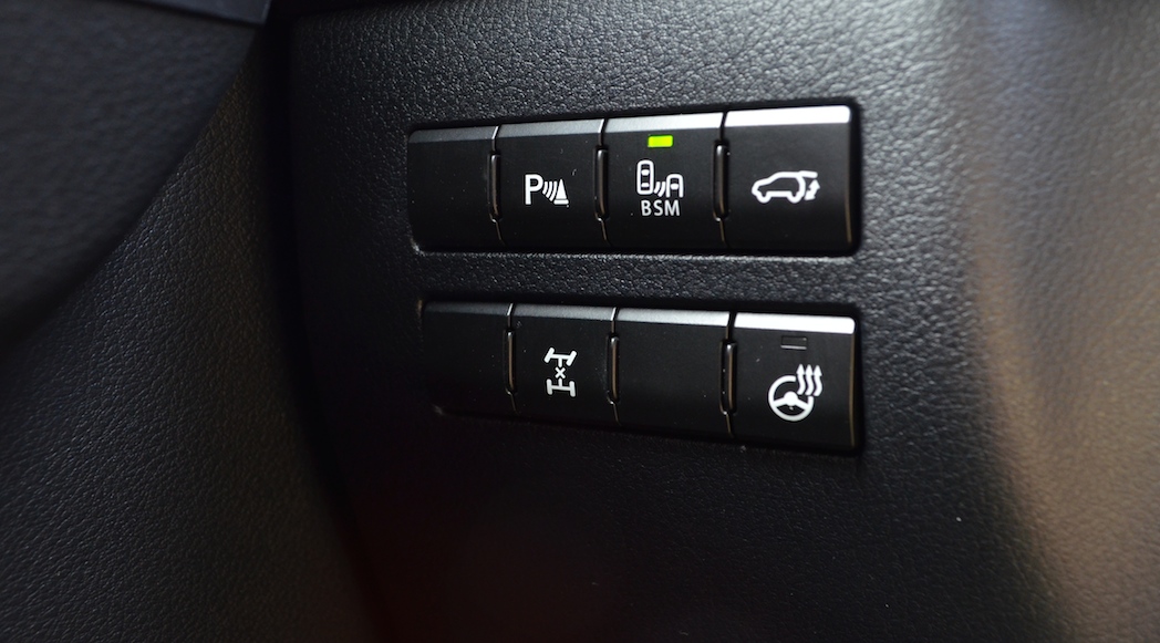 53-Lexus-NX200t-F-Sport-2015