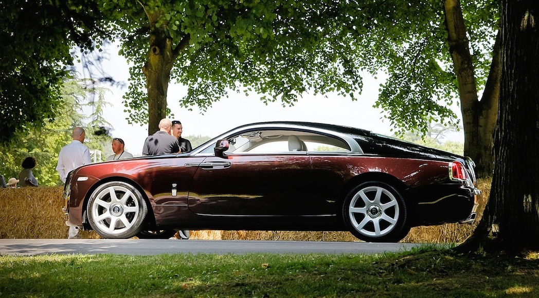 2-Rolls-Royce-Wraith_2014_1280x960_wallpaper_19