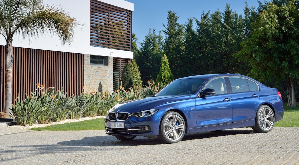 BMW-3-Series-26