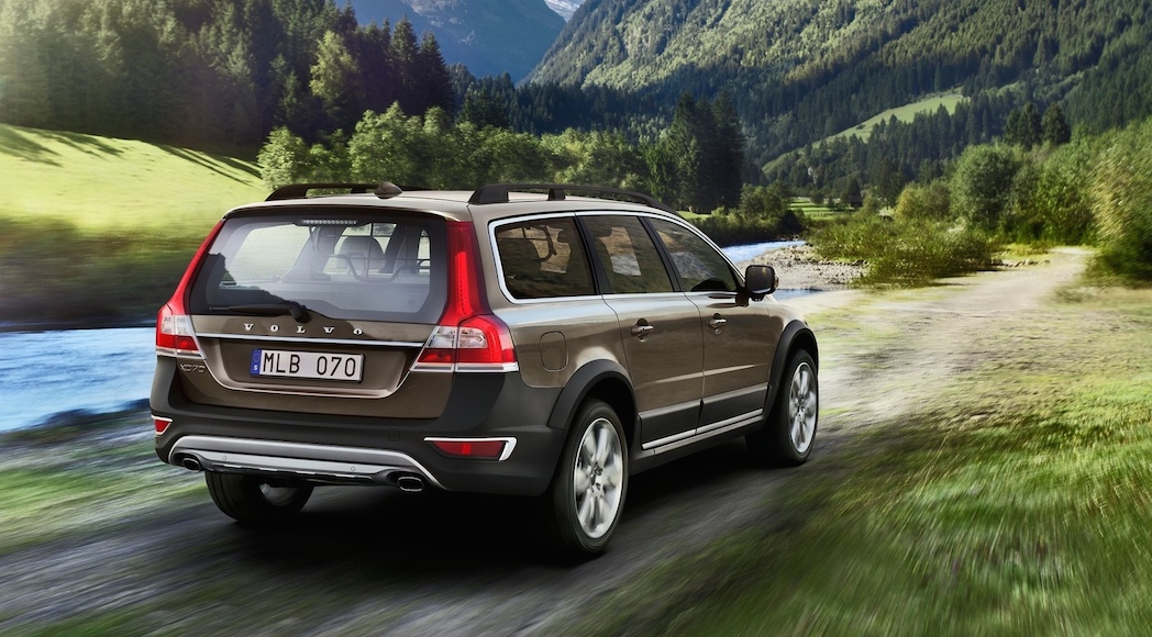 10-Volvo-XC70_2014_1600x1200_wallpaper_12