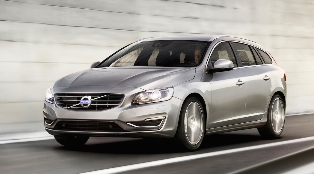 3-Volvo-V60_2014_1600x1200_wallpaper_02