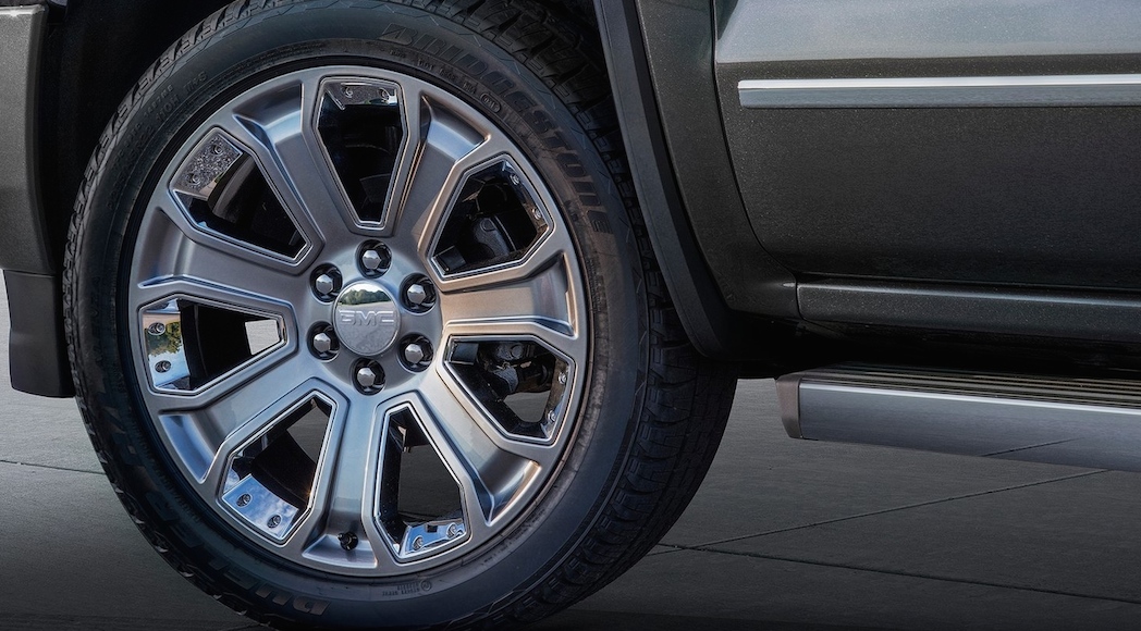 6-GMC-Sierra_Denali_Ultimate_2016_1600x1200_wallpaper_07