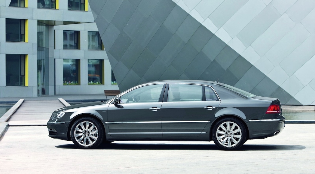 9-Volkswagen Phaeton 2011