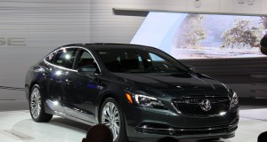 Salon de Los Angeles: voici la nouvelle Buick LaCrosse 2017