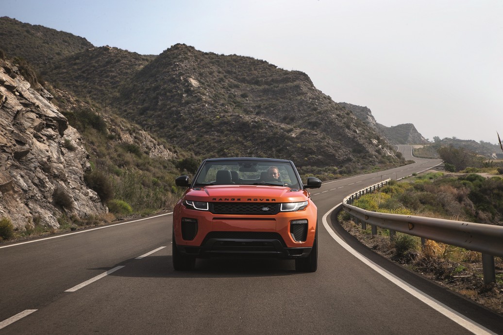 RR_Evoque_Convertible_ext_dynamic (4)
