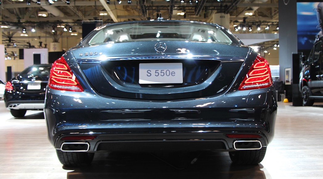 Mercedes-Benz S550e 2016-10