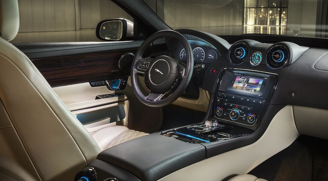 Jaguar XJ 2016-8