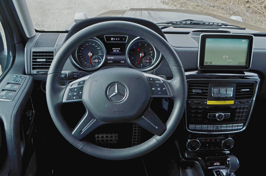 Mercedes-Benz Classe G500 24