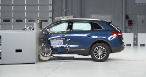 Le Lincoln MKX obtient la meilleure cote de sécurité de l&rsquo;IIHS
