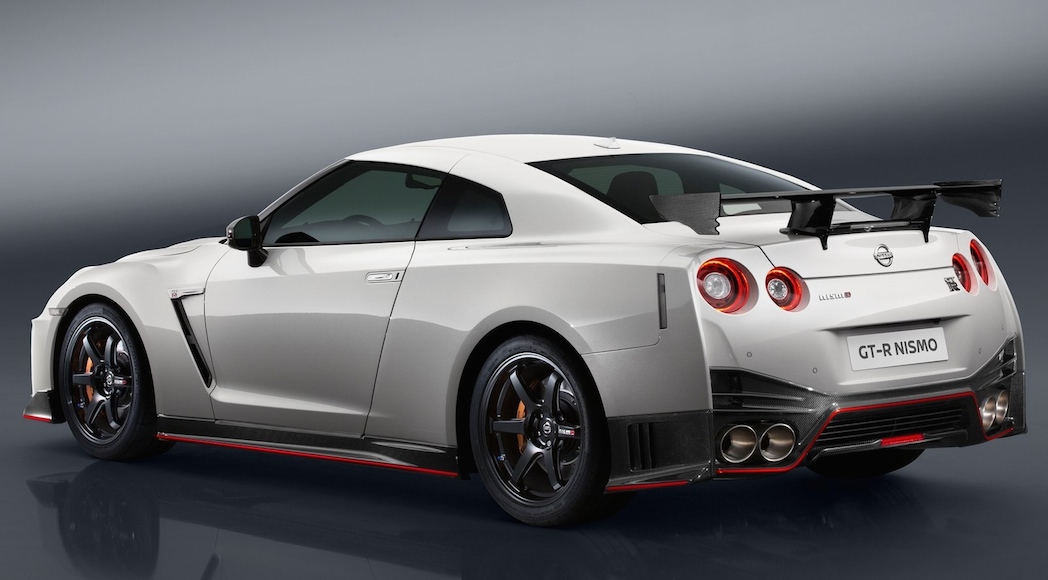 Nissan GT-R Nismo 2017-8