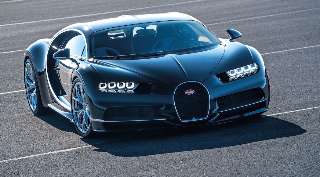 3-Bugatti-Chiron-2017-1600-02