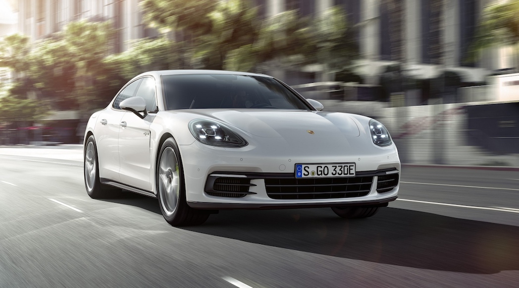 porsche-panamera-e-hybris-2018-1