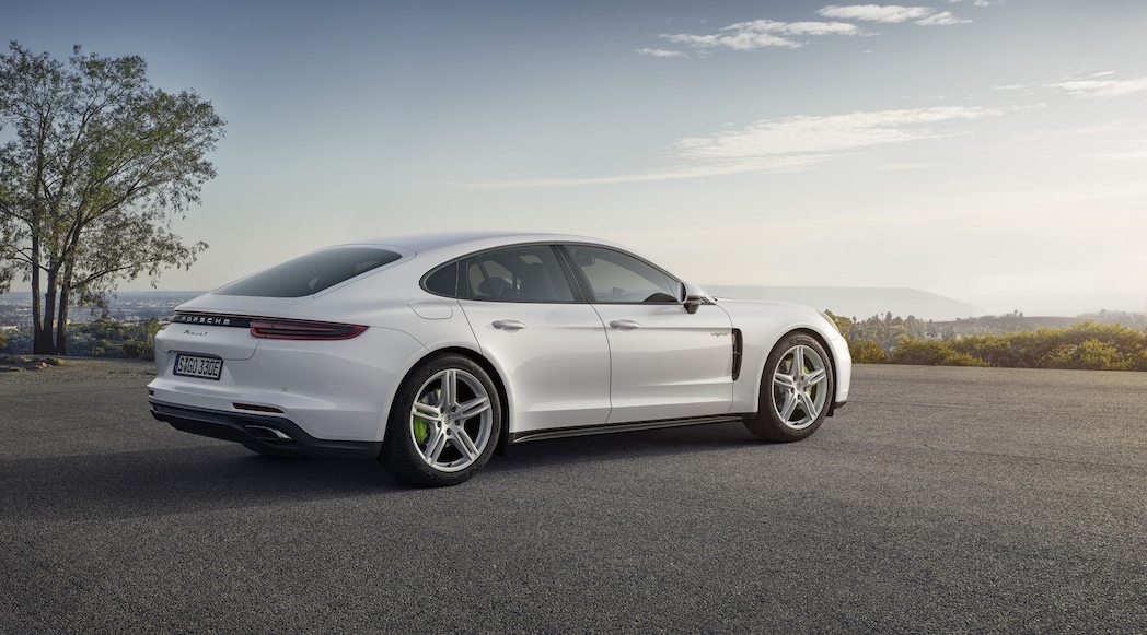 porsche-panamera-e-hybris-2018-14