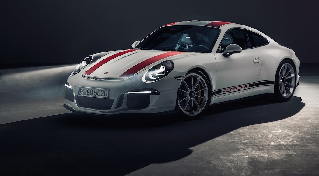 2-porsche-911_r-2017-1600-05