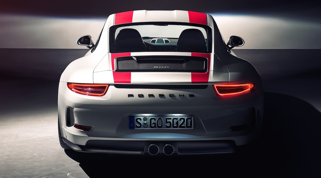 5-porsche-911_r-2017-1600-2a