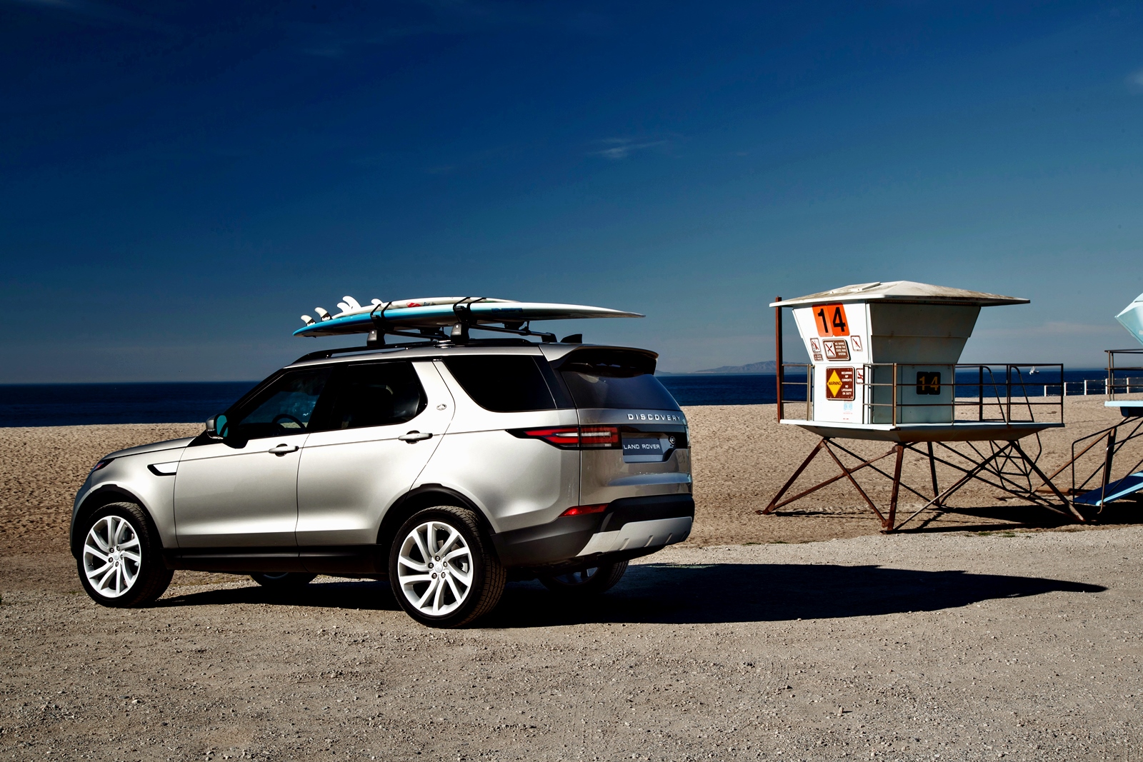 land-rover-discovery-7