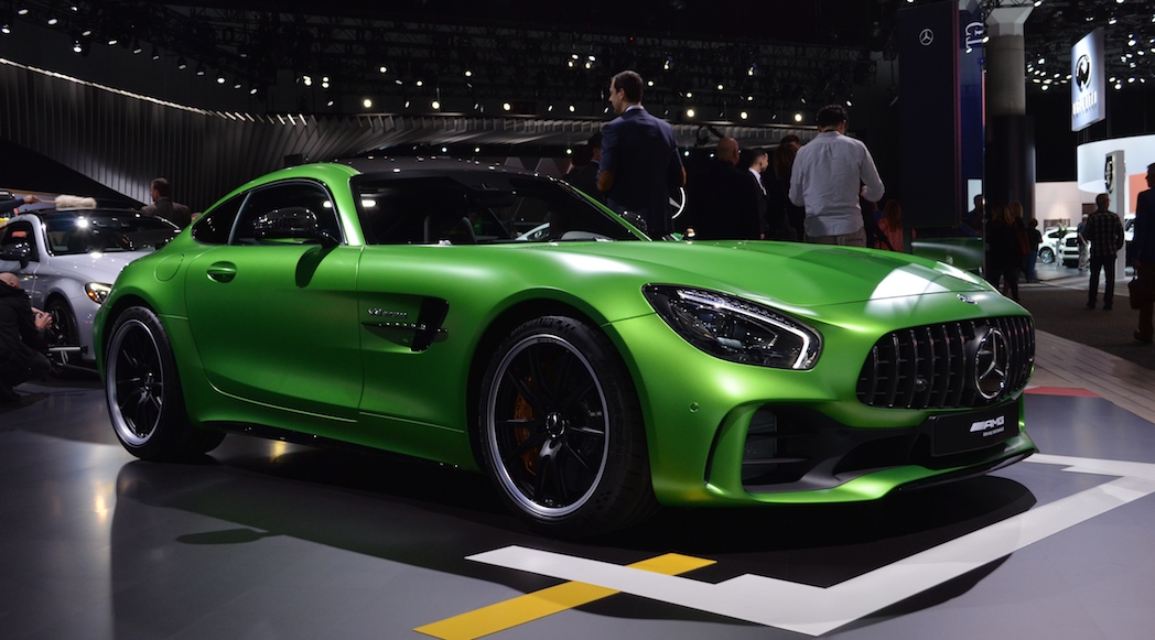 mercedes-amg-gt-r-2018-1