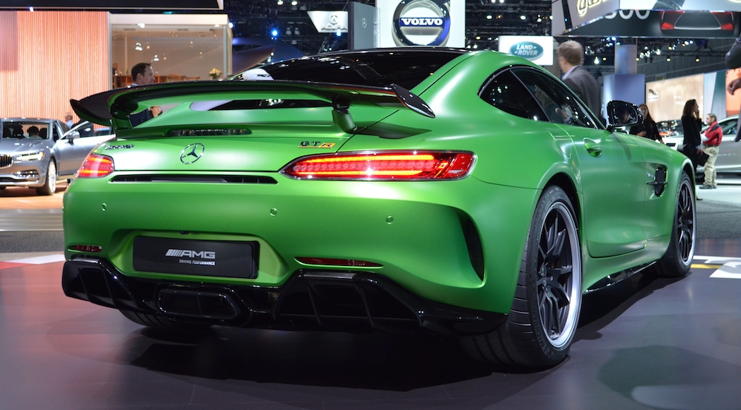 mercedes-amg-gt-r-2018-4