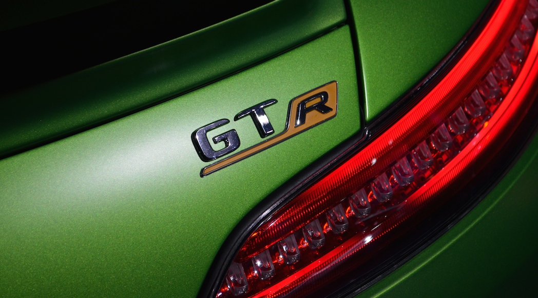 mercedes-amg-gt-r-2018-5