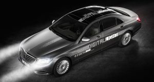 Mercedes-Benz Digital Light, illégal, mais impressionnant