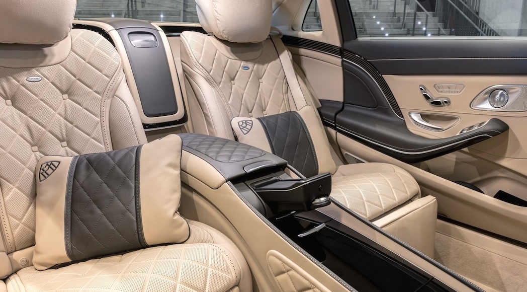Mercedes-Benz-S-Class_Maybach-2018-1600-09
