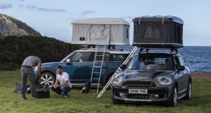 Mini Countryman : une tente sur le toit