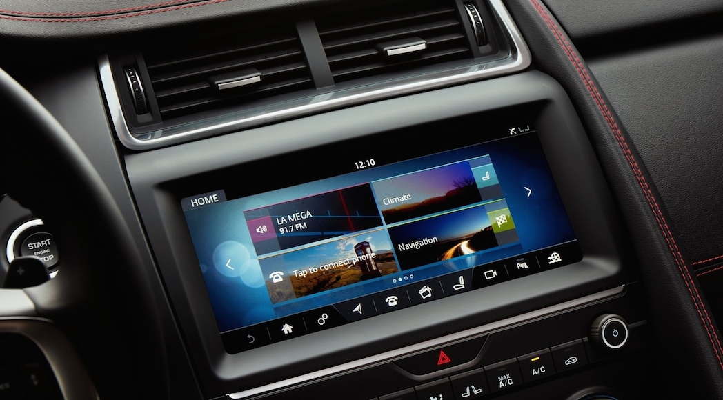 13-Jaguar-E-Pace-2018-1600-2b