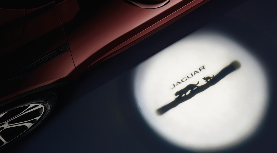 16-Jaguar-E-Pace-2018-1600-49