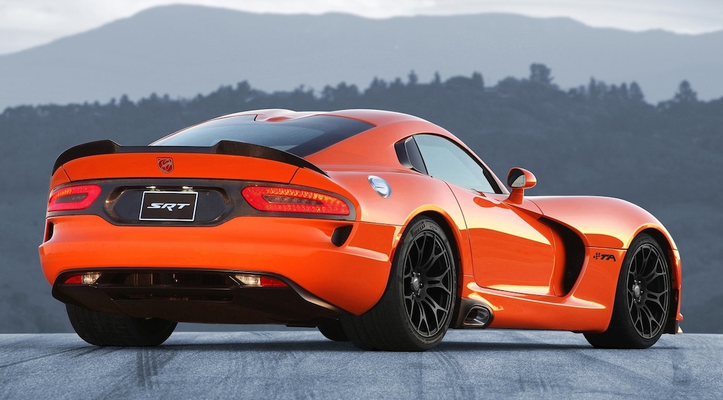 9-Dodge-SRT_Viper_TA-2014-1600-07