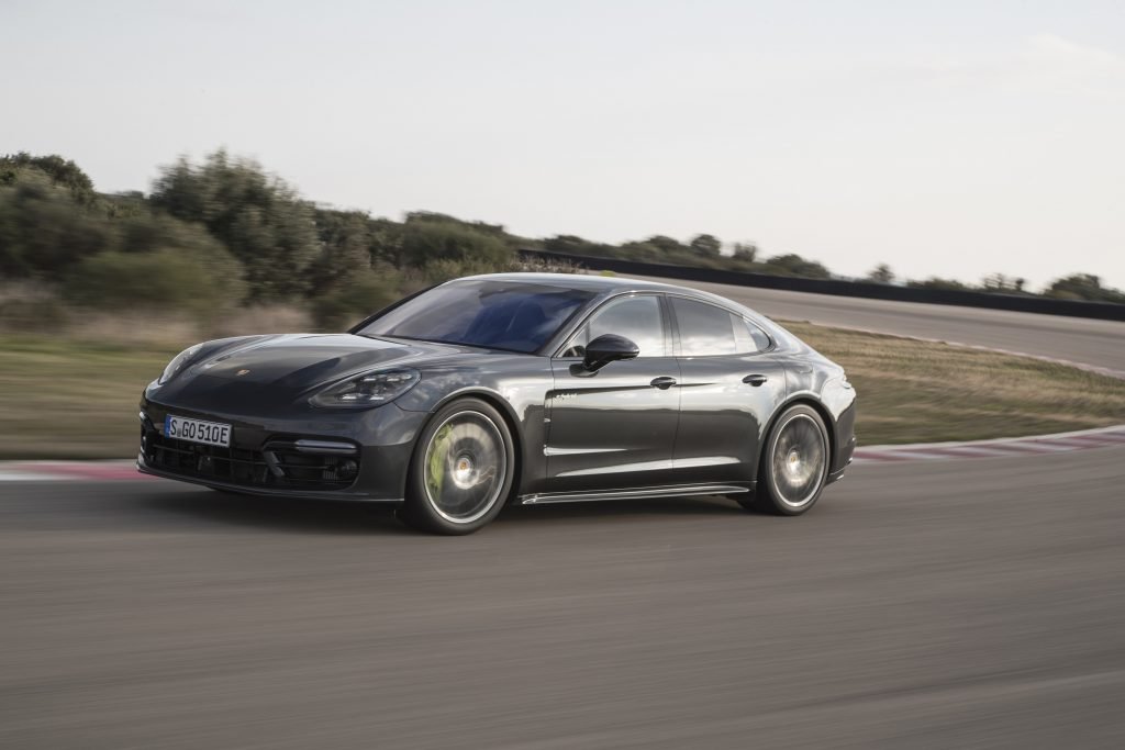 Porsche-Panamera-Turbo-S-E-Hybrid-2018-6-1024x683