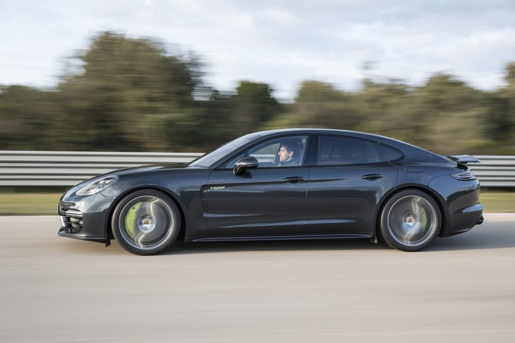 Porsche-Panamera-Turbo-S-E-Hybrid-2018-7-1024x683