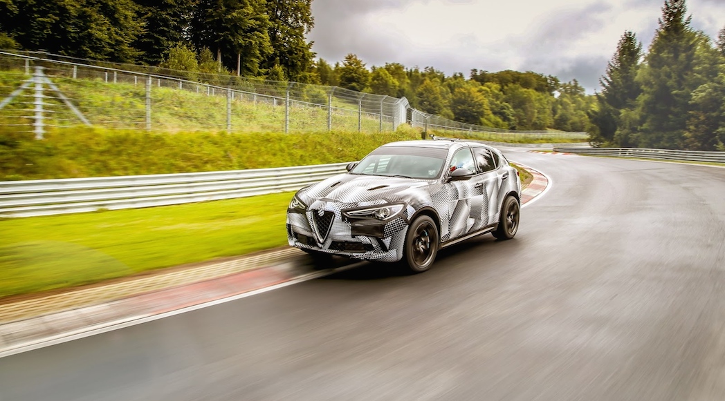 Alfa Romeo Stelvio Quadrifoglio 2018-1