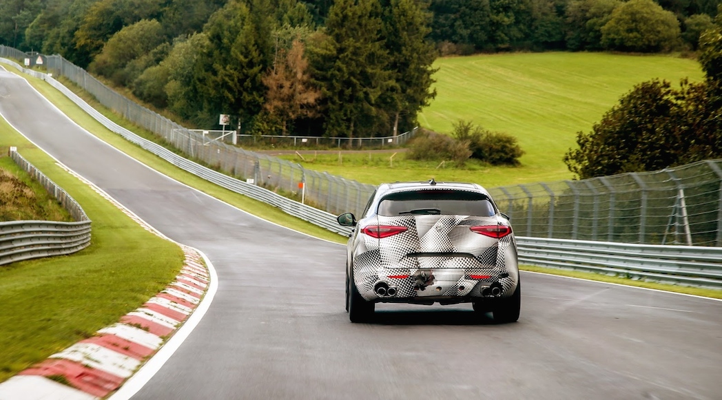 Alfa Romeo Stelvio Quadrifoglio 2018-12