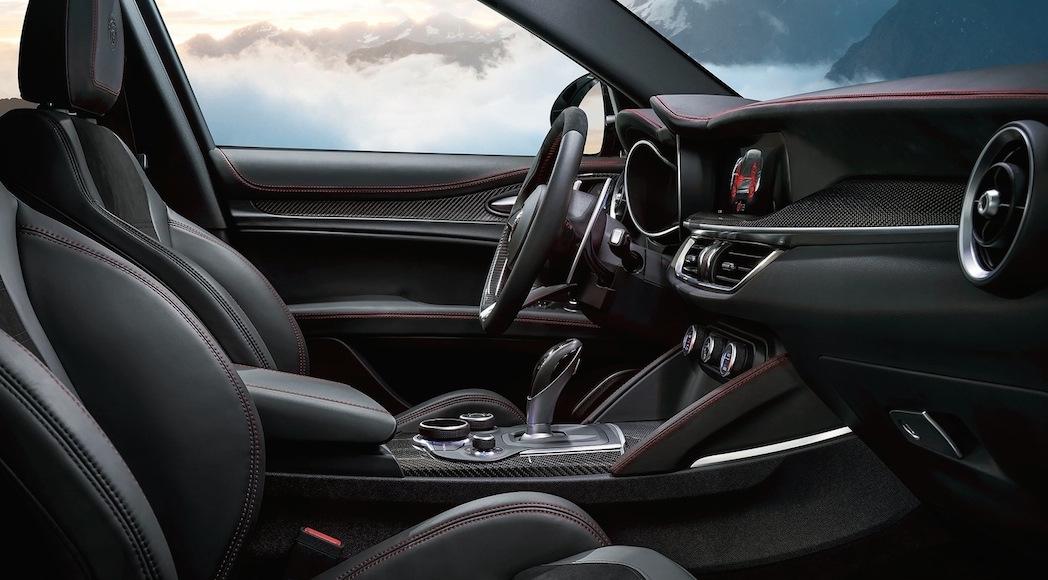 Alfa Romeo Stelvio Quadrifoglio 2018-17