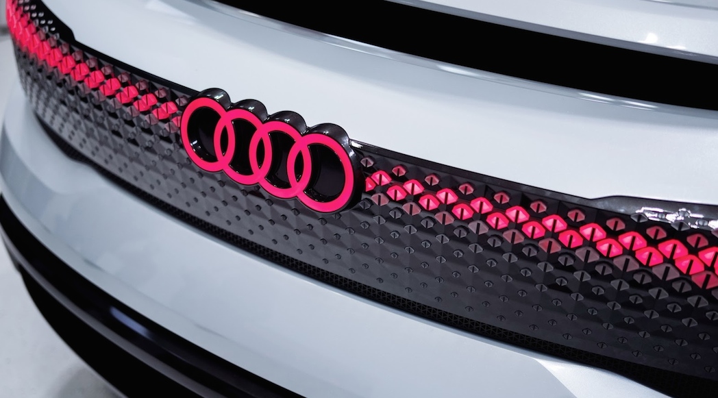 Audi Aicon Concept 2017-13