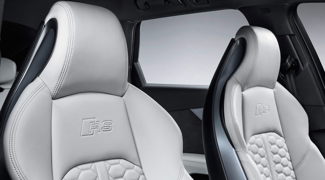 Audi RS4 Avant 2018-13